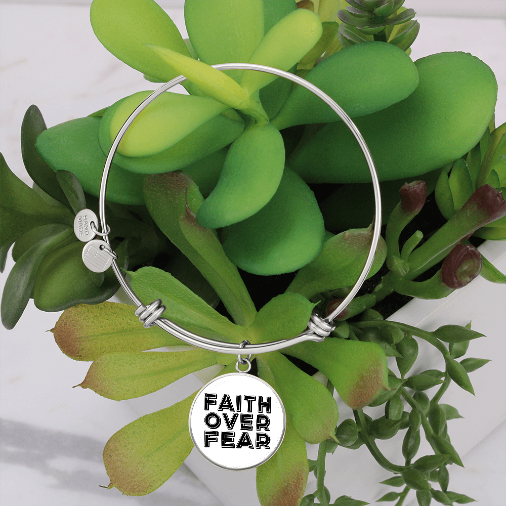 Faith Over Fear (Black) - Non-Message Card Luxury Circle Bangle - Gift for Her - Gift for Him