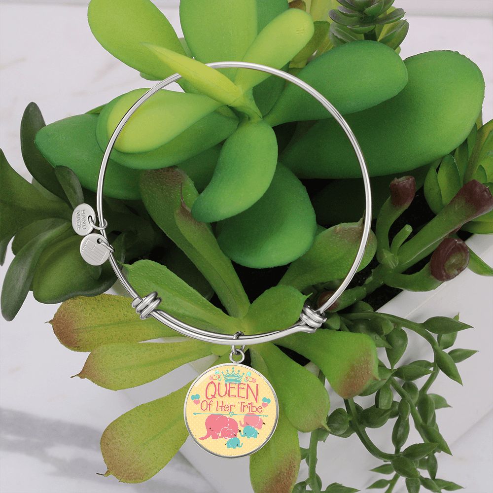 Queen Of Her Tribe - Circle Bangle - Gift for Mom