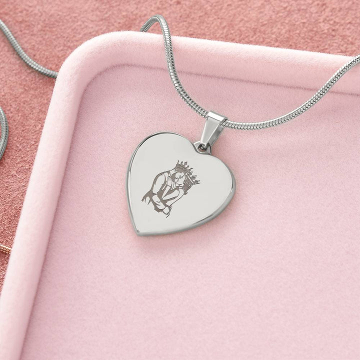 Couple King Queen – Engraved Heart Necklace – Gift for Her - Gift for Him