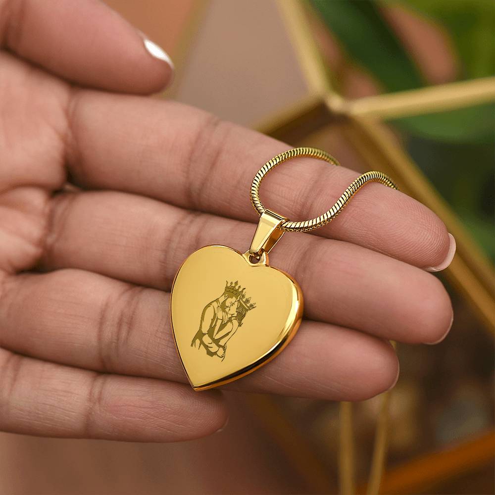 Couple King Queen – Engraved Heart Necklace – Gift for Her - Gift for Him