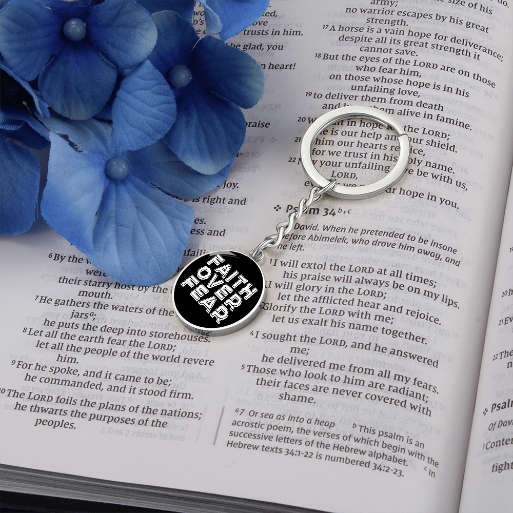 Faith Over Fear (White) – Graphic Circle Keychain – Gift for Her - Gift for Him