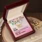 To My Mom, I'm Assured of Your Love - Interlocking Hearts Necklace - Gift for Mom
